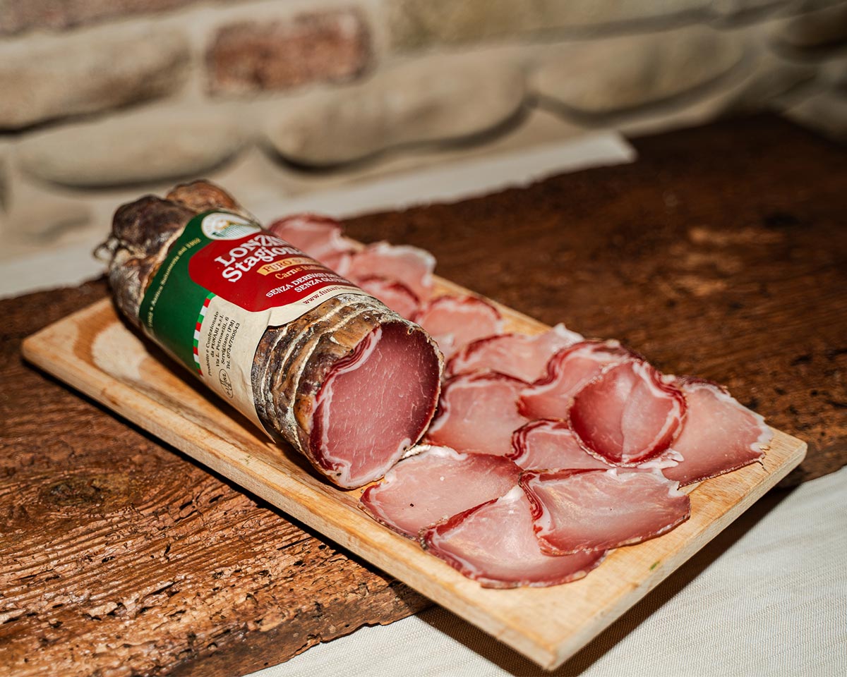 Salumi e formaggi assortiti 9